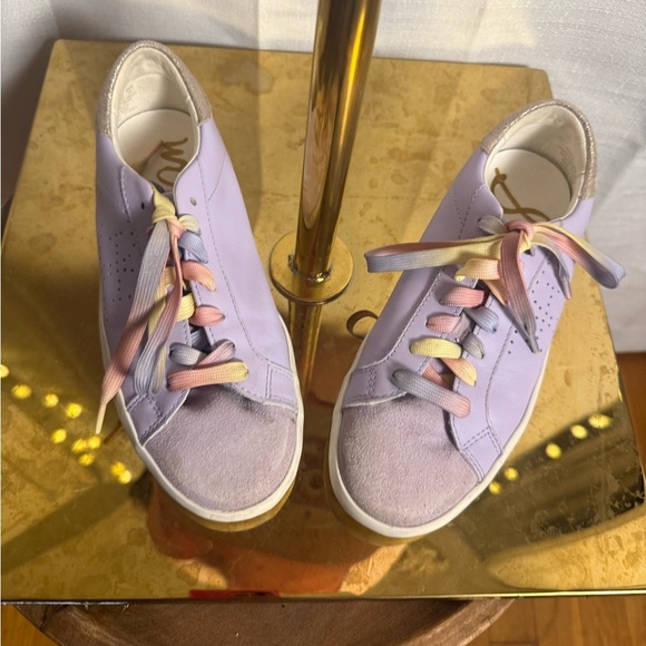 Sam Edelman White Sneakers with Comfort Fit and Sleek Design - Picture 5 of 8